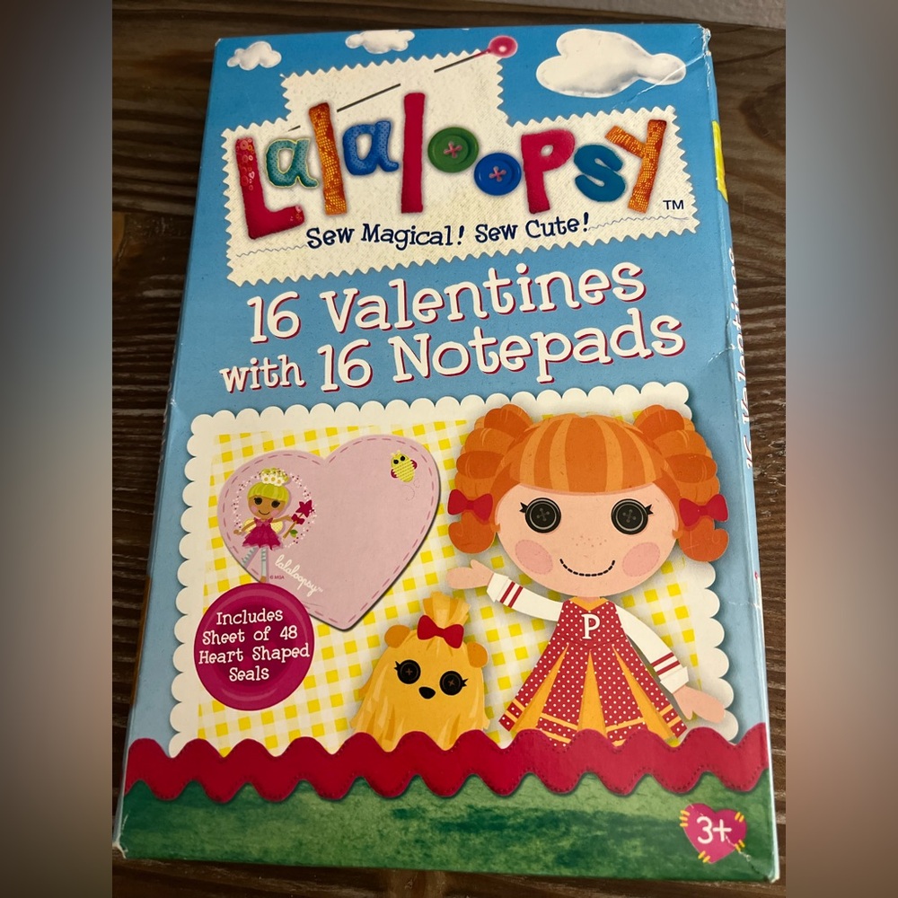 NEW Lalaoopsy Sew Magical Sew Cute 16 Valentines with 16 Notepads - Picture 2 of 7